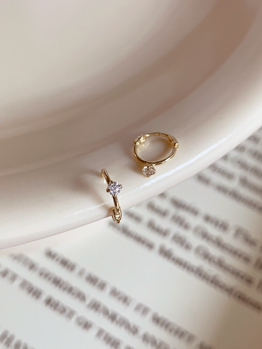 14k 초미니 큐빅 원터치 링 귀걸이 - 상세 이미지 2