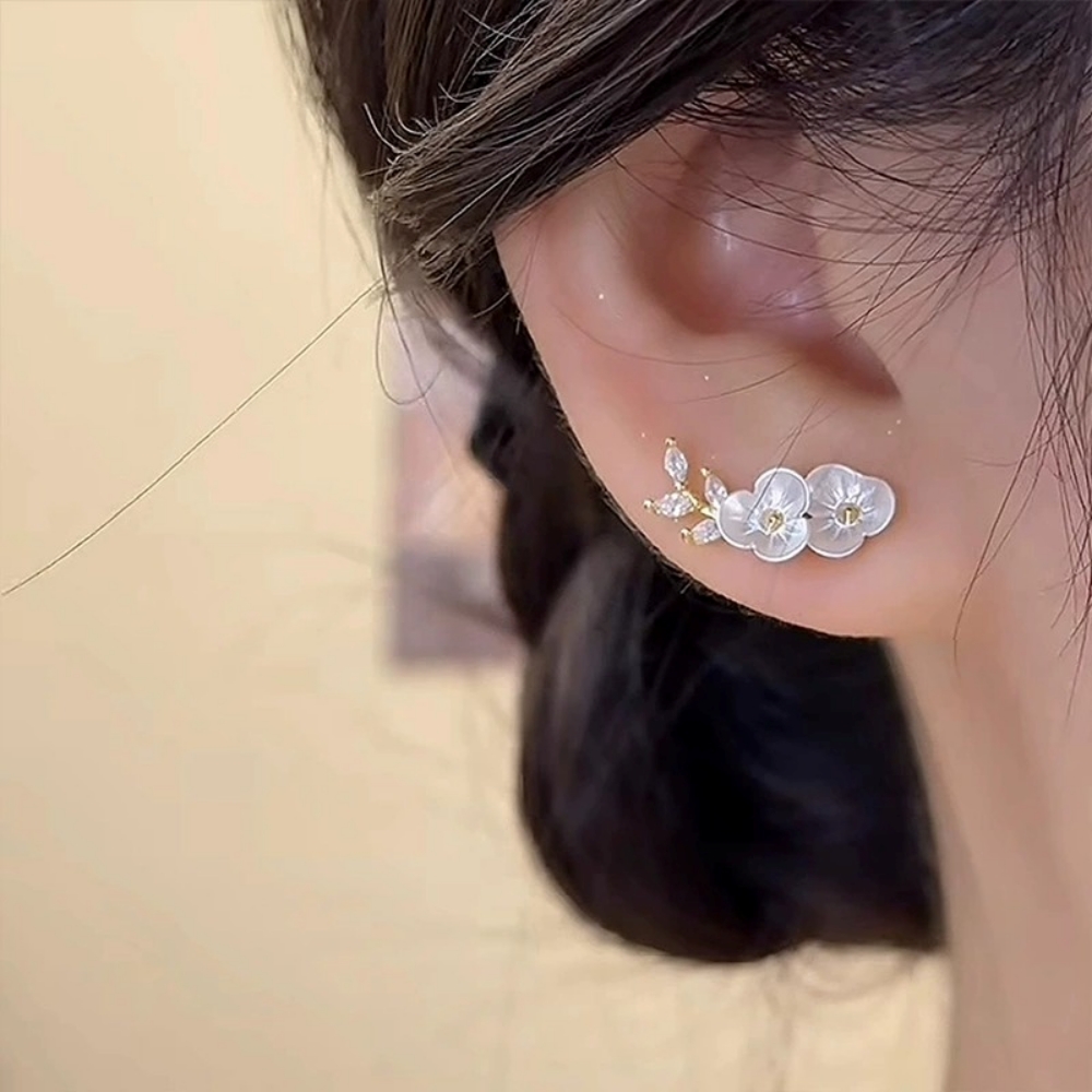 청순 화이트플라워 더블 꽃귀걸이 단아한 웨딩 한복 이어링 - 상세 이미지 2