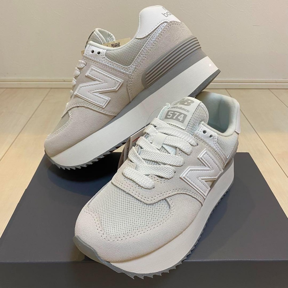뉴발란스 574 여성 스니커즈 운동화 레트로 데일리 안정감 키높이 WL574ZSDB - 메인 이미지