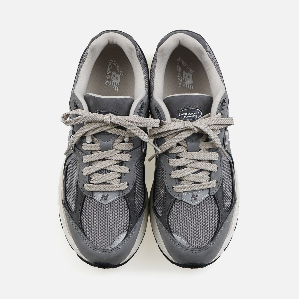 뉴발란스 2002 운동화 M2002RNM