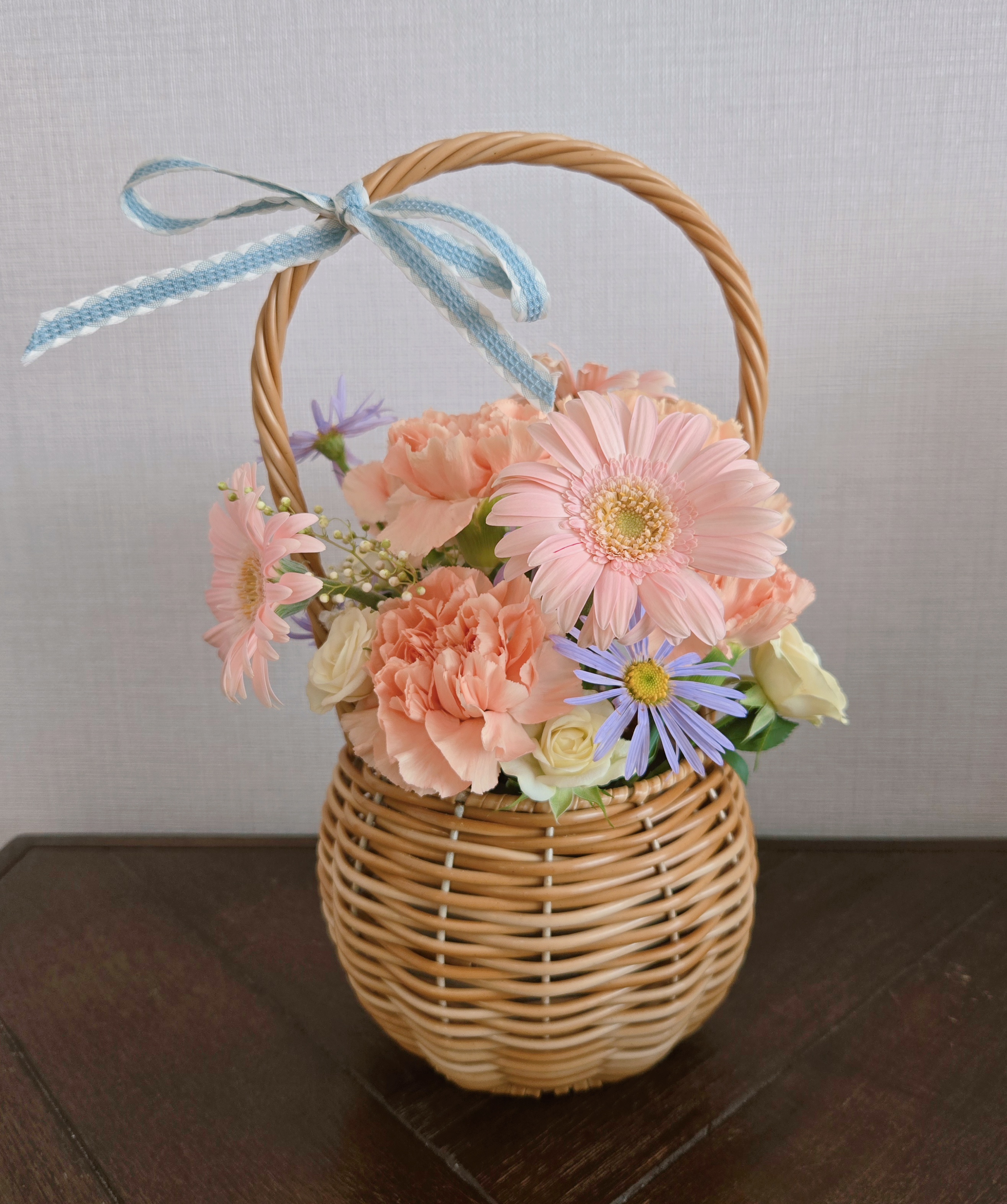 단루아 꽃바구니 키트 생화 생일 축하 선물 기념일 꽃배달 - 메인 이미지