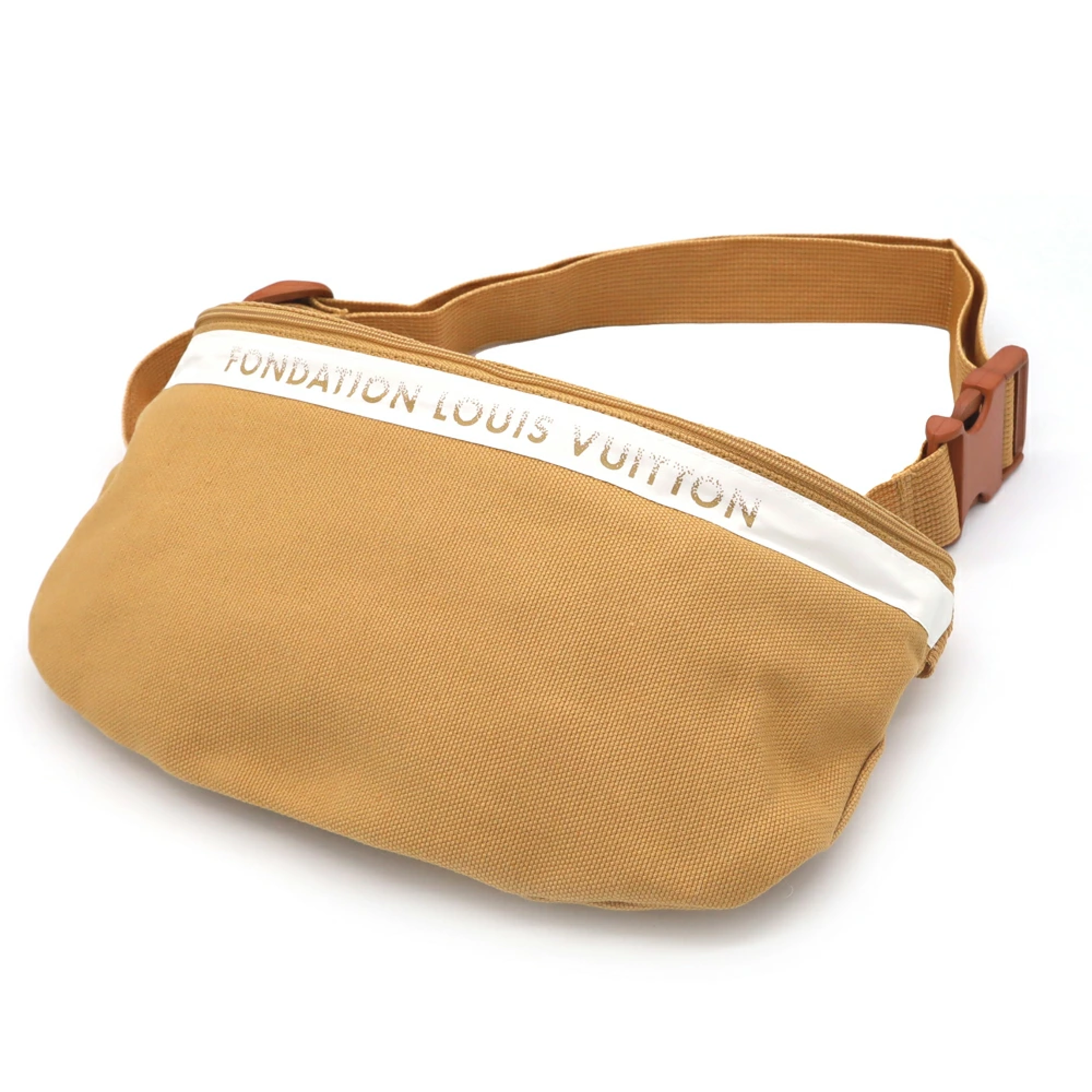 루이비통 파운데이션 뮤지엄 슬링백 바디크로스백 남자친구 선물용