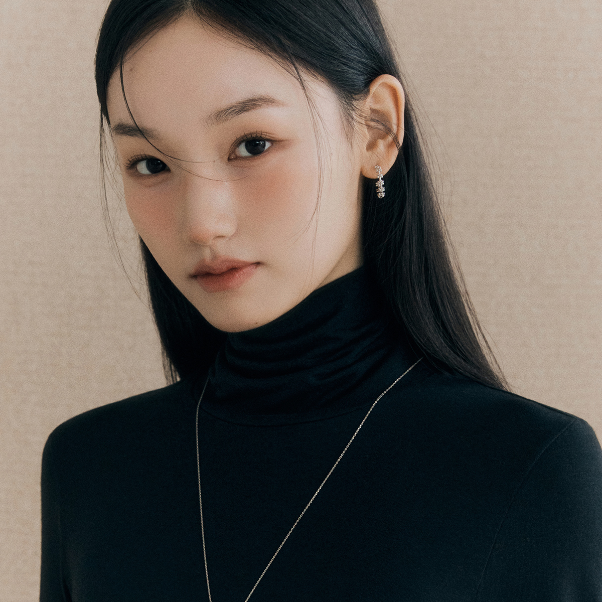 로엠 올데이 텐셀 터틀넥 티셔츠 RMLWF4TR14 - 상세 이미지 4