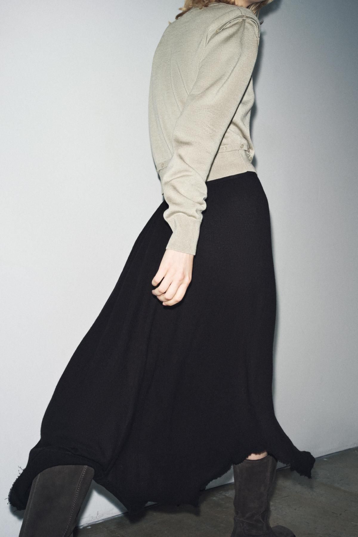 자라 테크니컬 울블렌드 비대칭 미디 스커트 8825/733 BLACK - 상세 이미지 3
