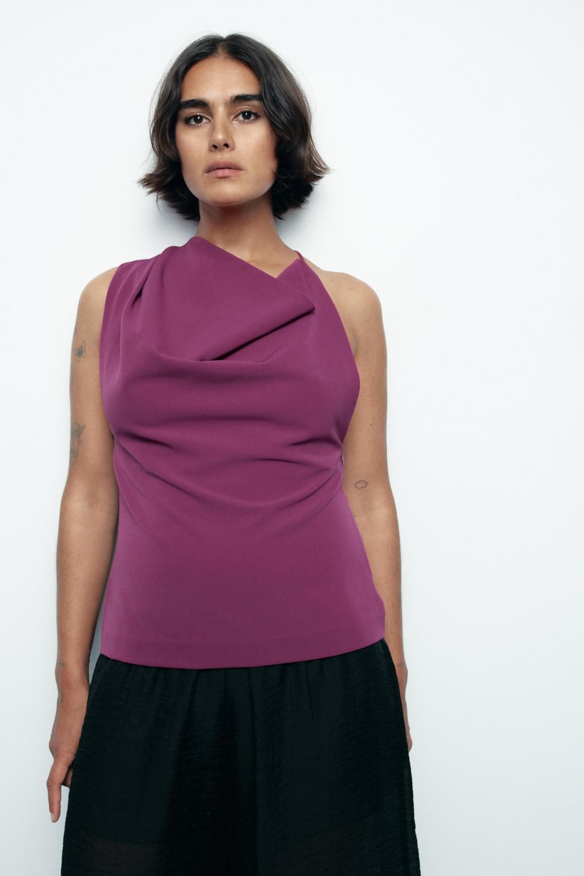 자라 모던 비대칭 크레이프 버클 탑 1067/452 PLUM - 상세 이미지 4