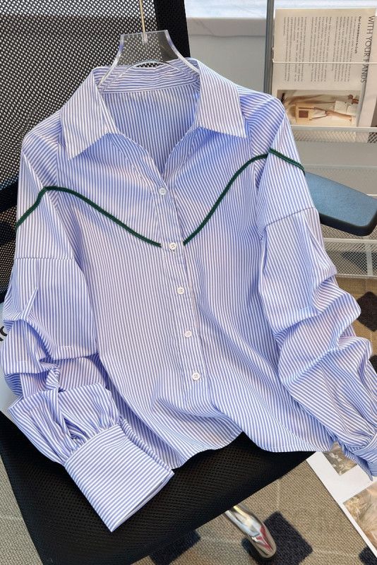 여성 긴팔 폴로 칼라 셔츠 구김없는 링클프리 스타일 데일리룩 스트라이프 셔츠 봄가을 여성의류 모던한 디자인 캐주얼한 착용감 - 상세 이미지 4