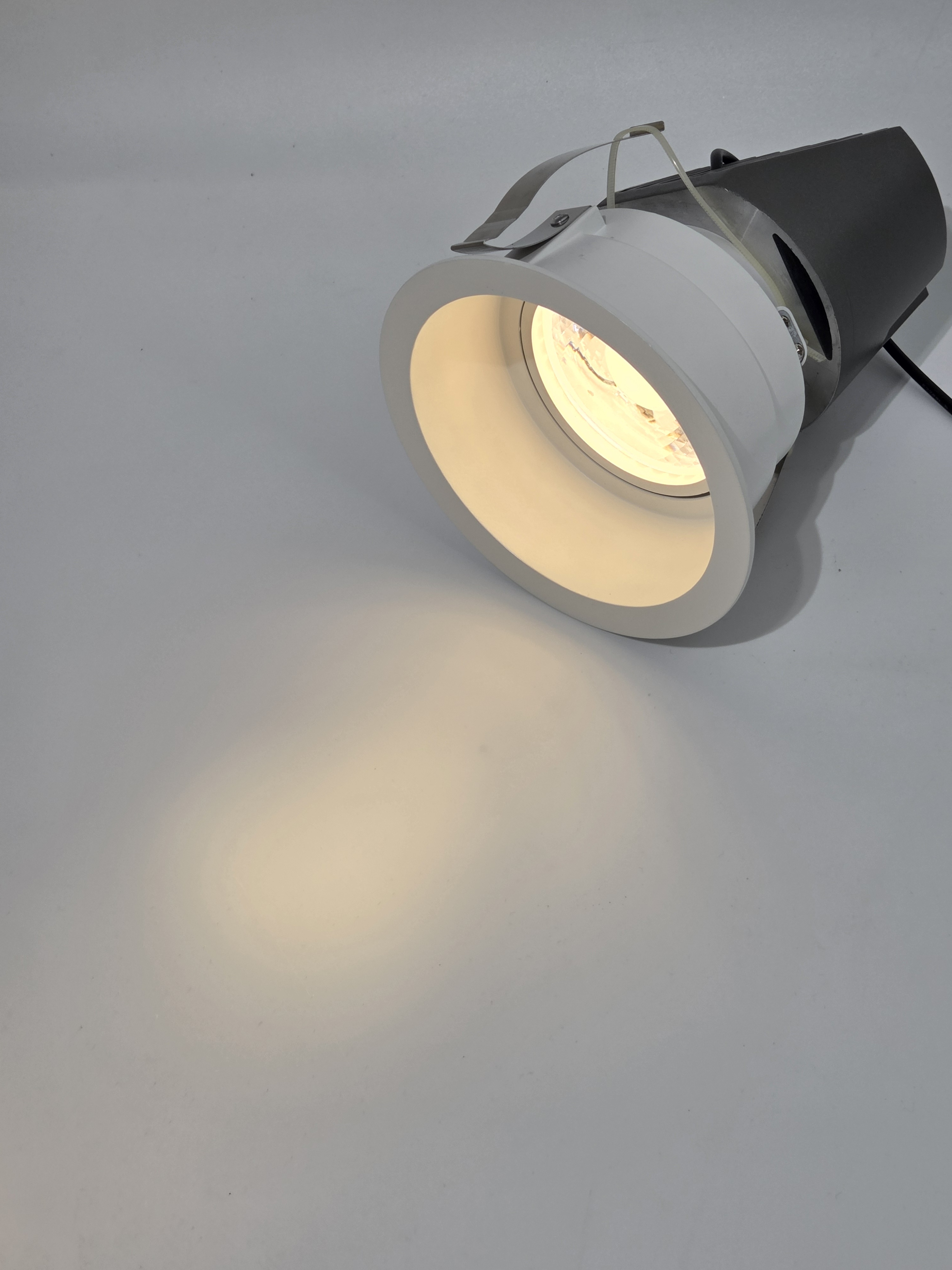 130mm(5인치) 각도 조절 매립 LED COB 다운라이트 매입등 화이트 25W 30W - 상세 이미지 4