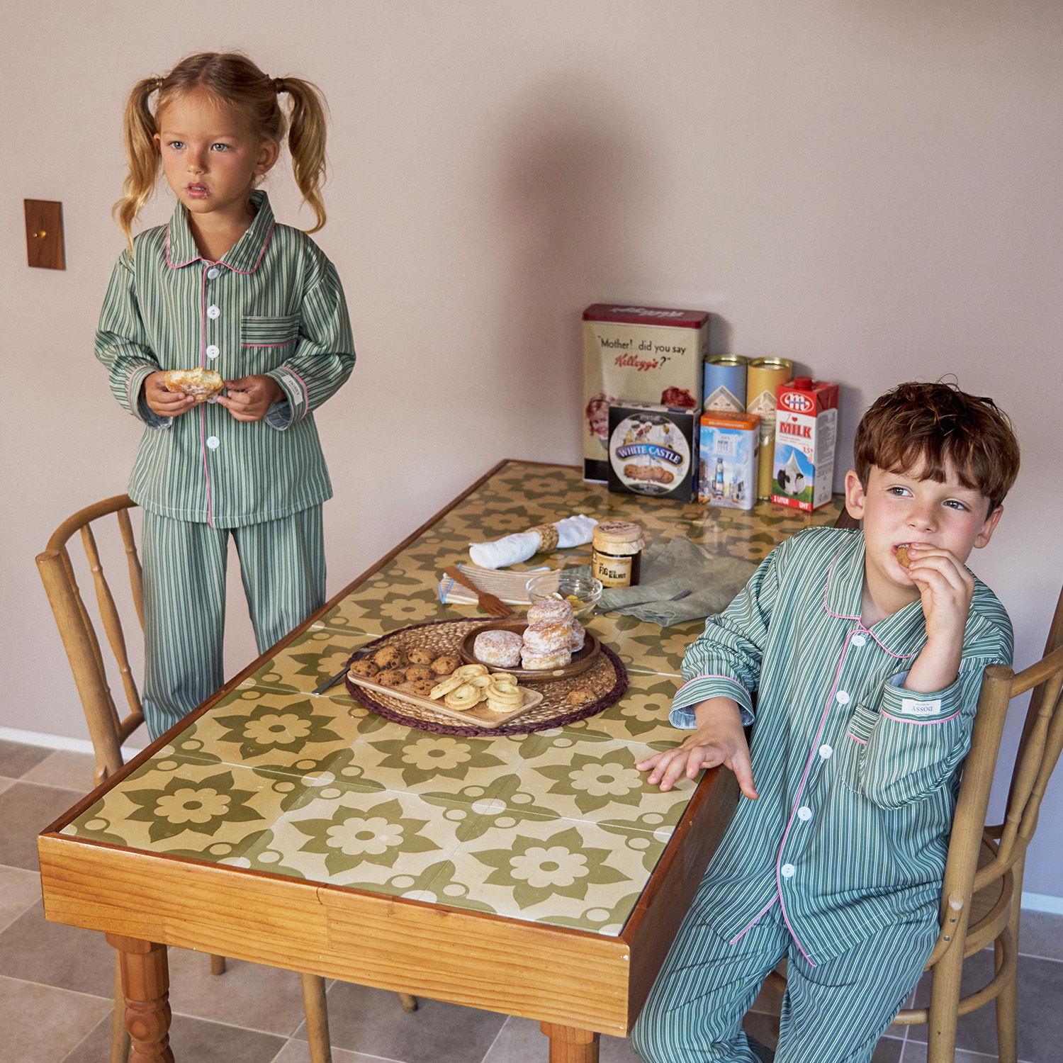 [도씨] 실크핏 웬즈데이 긴팔 키즈 잠옷 세트