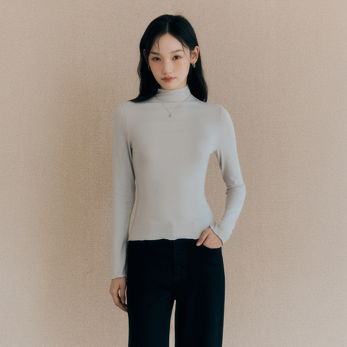 로엠 올데이 텐셀 하이넥 티셔츠 RMLWF4TR11 - 상세 이미지 4