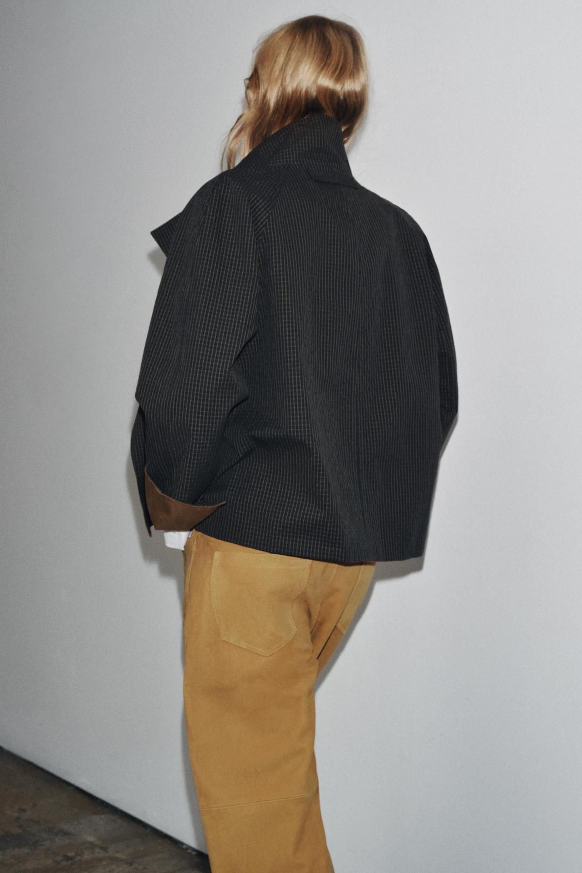 자라 리버서블 하이넥 코튼 블렌드 숏 트렌치코트 7522/269 BLACK / BROWN - 상세 이미지 4