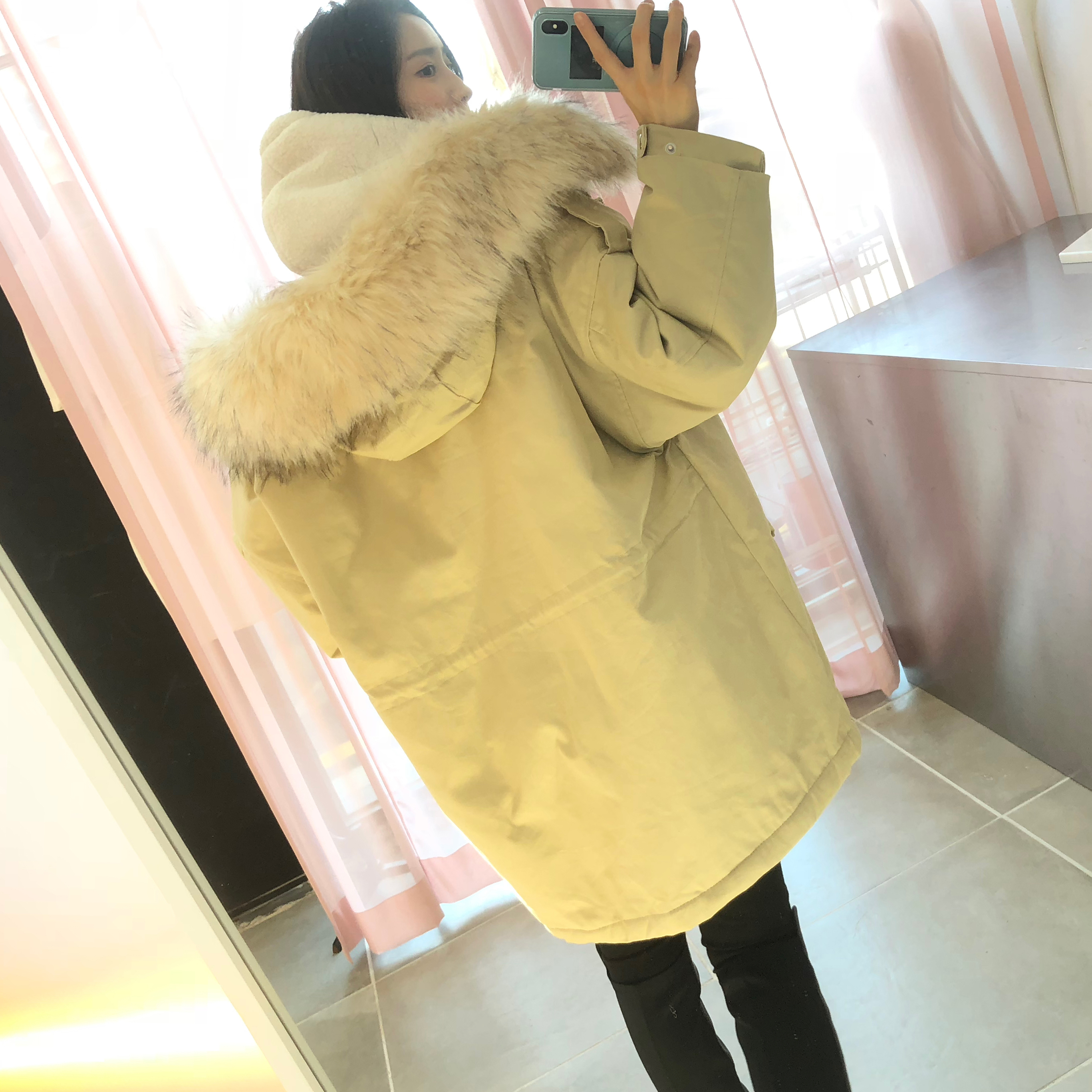 파스텔 밍크안감 페이크퍼 라쿤패딩 - 상세 이미지 2