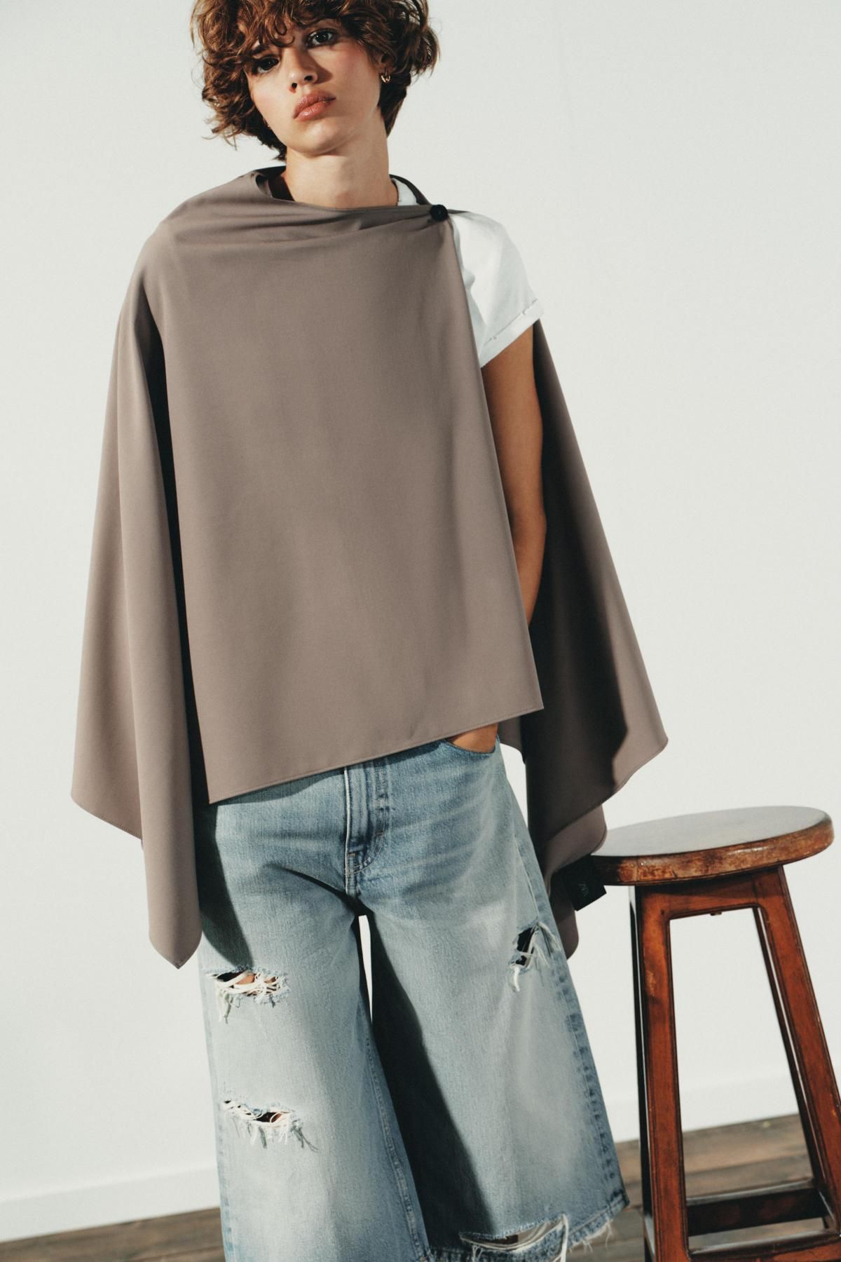 자라 모던 비대칭 버튼 케이프 2010/784 GREY / BEIGE - 상세 이미지 3