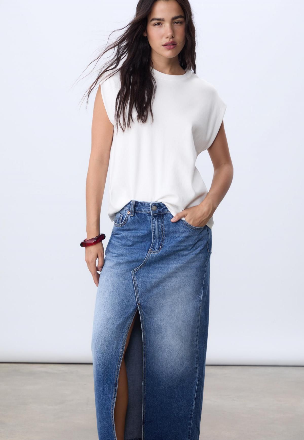 스트라디바리우스 트렌디 루즈핏 데님 미디 스커트 1318/621 MEDIUM DENIM WASH - 상세 이미지 4