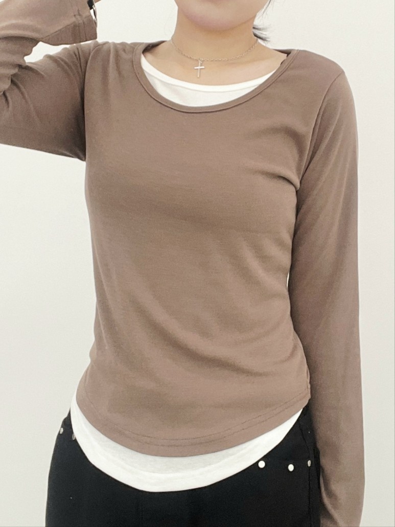 1+1 페이크레이어드 긴팔배색티셔츠 라운드세미크롭 데일리기본티셔츠 - 상세 이미지 2