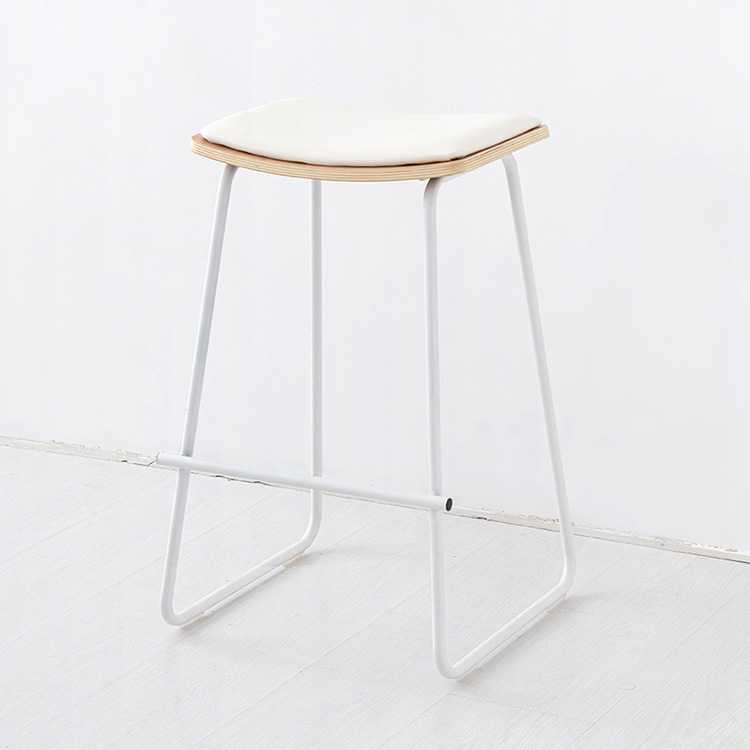 KUDDLE 쿠션 바스툴 H66 SM1076K 화이트 9752.4690 - 메인 이미지