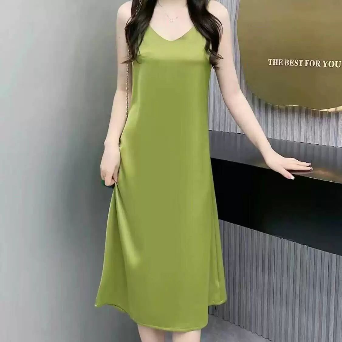 새틴원피스 실크 민소매 어깨끈 봄여름 세련미 원피스 롱드레스 끈나시 미디스커트 블랙 L 47.5-55.0kg - 상세 이미지 3
