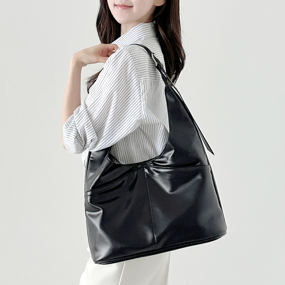 [르네오로] 스아르 호보 숄더백 (2색상) 블랙 - 상품 이미지