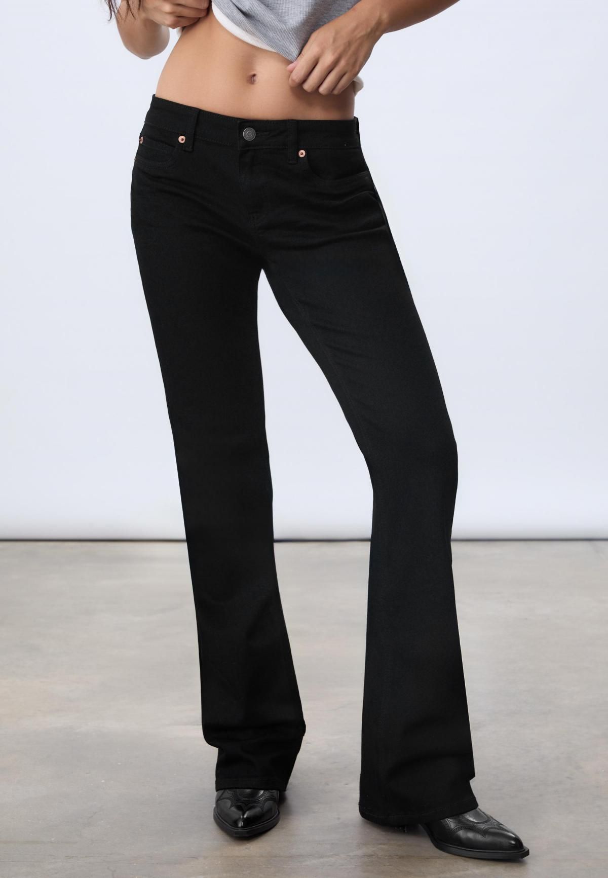 스트라디바리우스 슬림핏 부츠컷 진 4867/150 BLACK