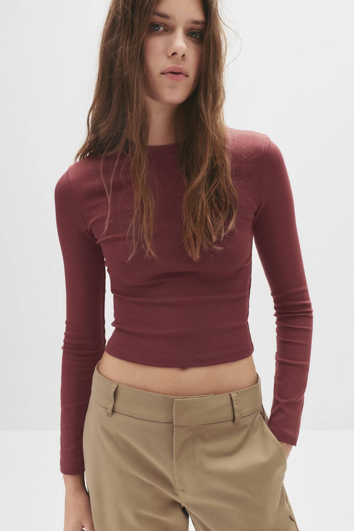 풀앤베어 모던핏 코튼 크롭 긴팔 티셔츠 7152/301 MAROON - 상세 이미지 2
