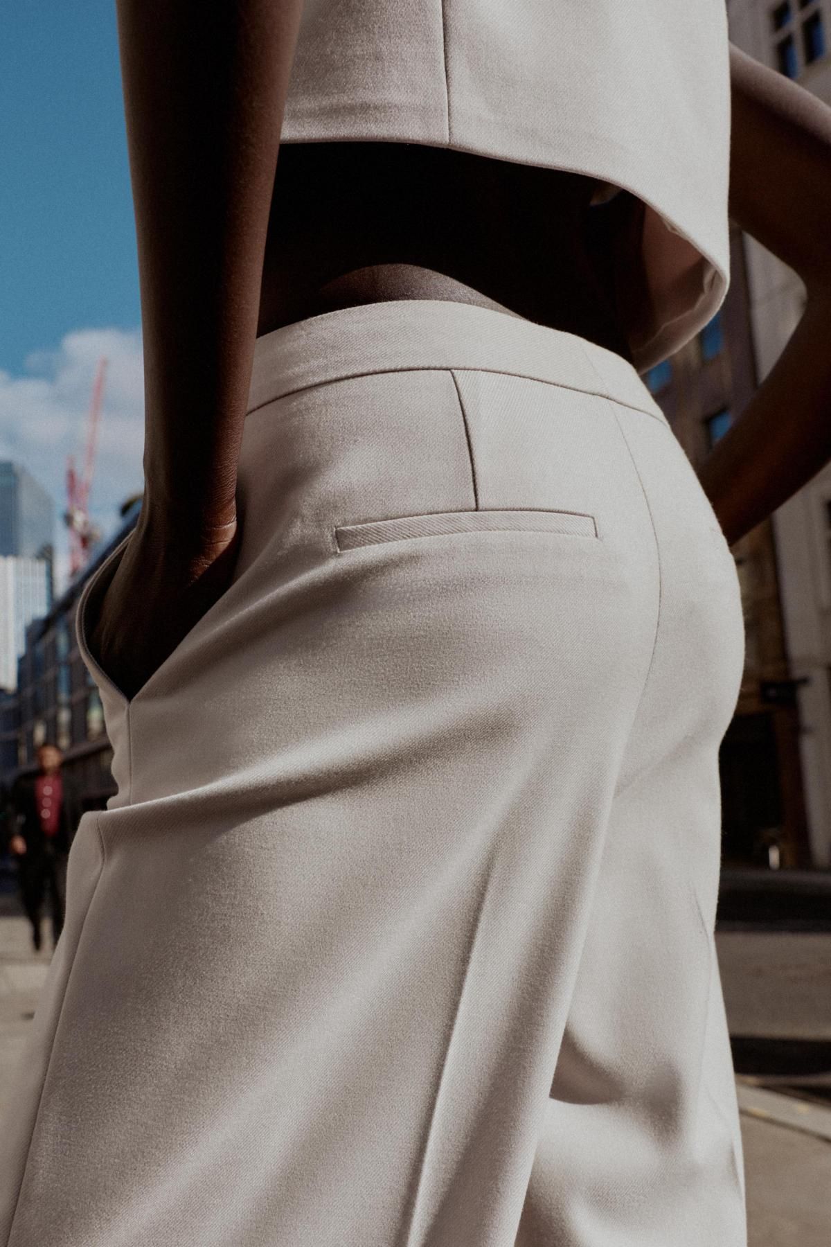 자라 하이웨이스트 테크니컬 와이드 크롭 팬츠 2753/433 SAND - 상세 이미지 4