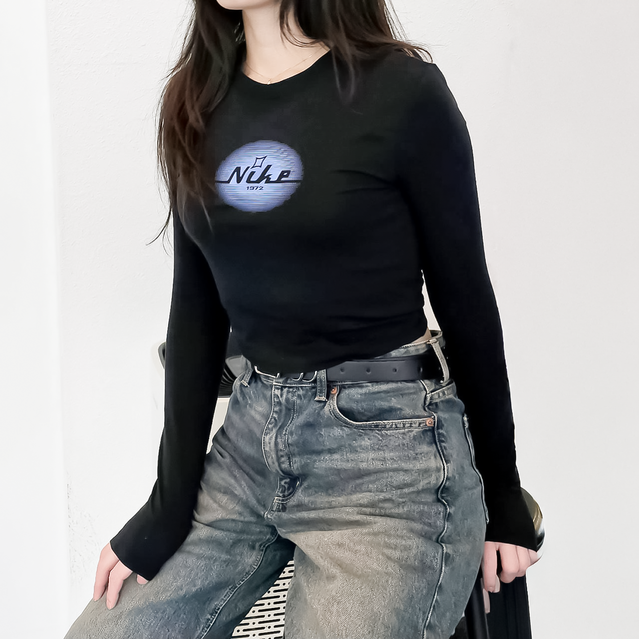 나이키 여성 슬림 크롭 긴팔 티셔츠 스판 면티 모달 레트로프린팅 HQ2974블랙, L