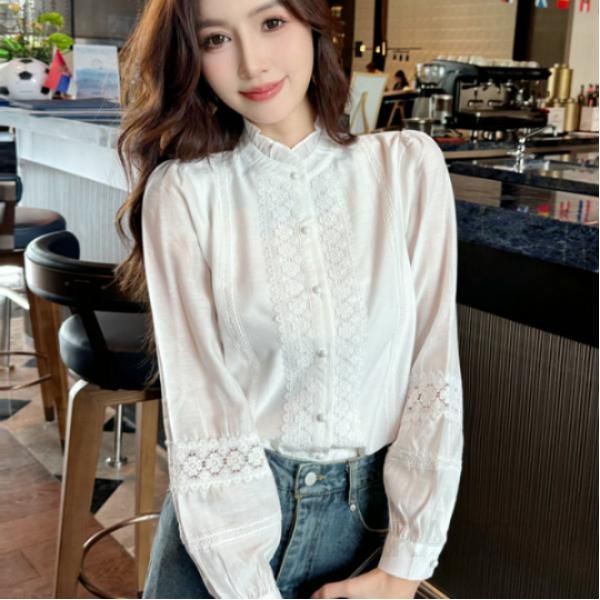 여성 가을 레이스 스티칭 화이트 블라우스 러플 스탠드 칼라 루즈핏 긴팔 셔츠 스타일리시한 데일리룩 하객룩 코디용 - 상품 이미지