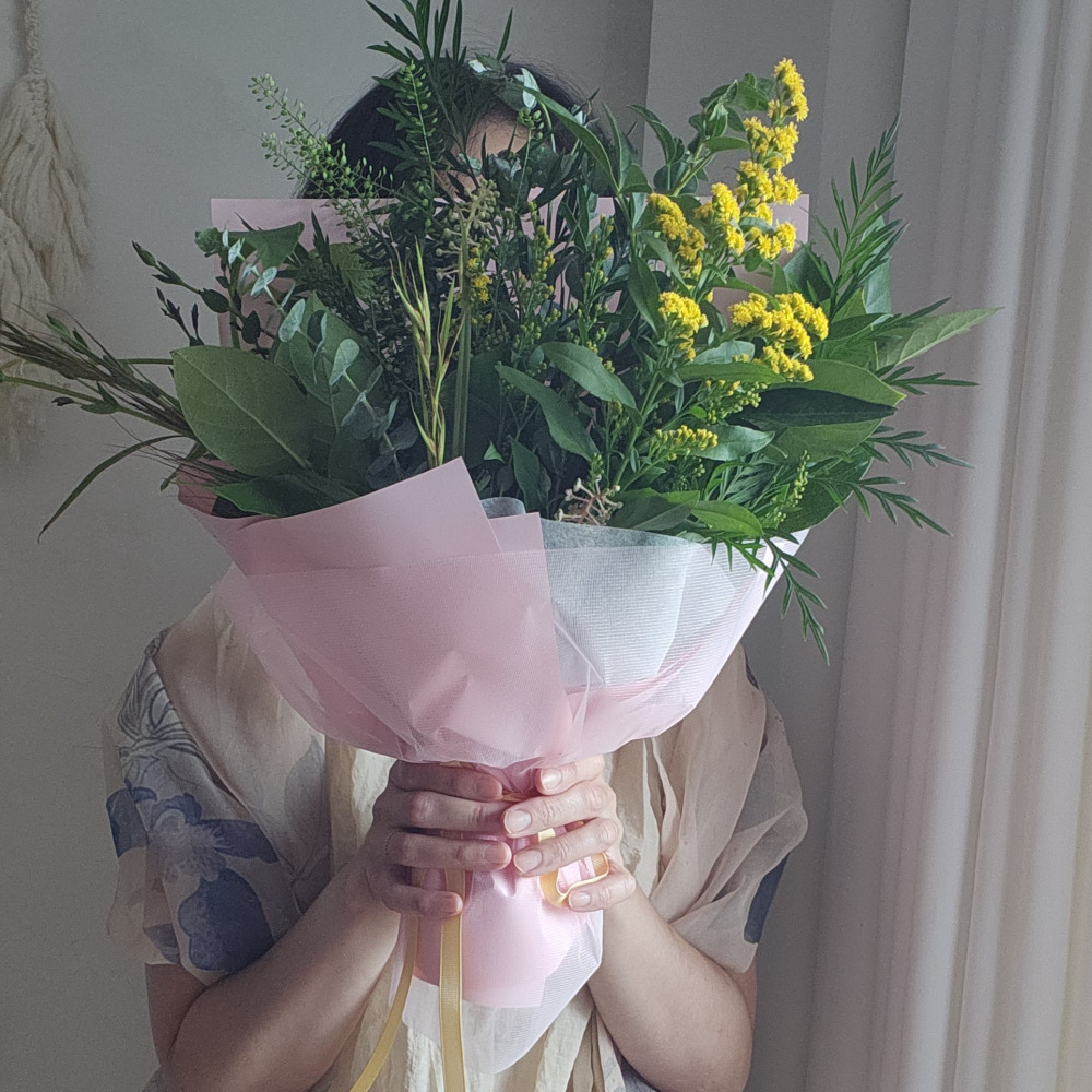 [화담소] 초록소재 자연 담아 드림 생화 꽃다발 택배 꽃집 생일 축하 - 상세 이미지 3