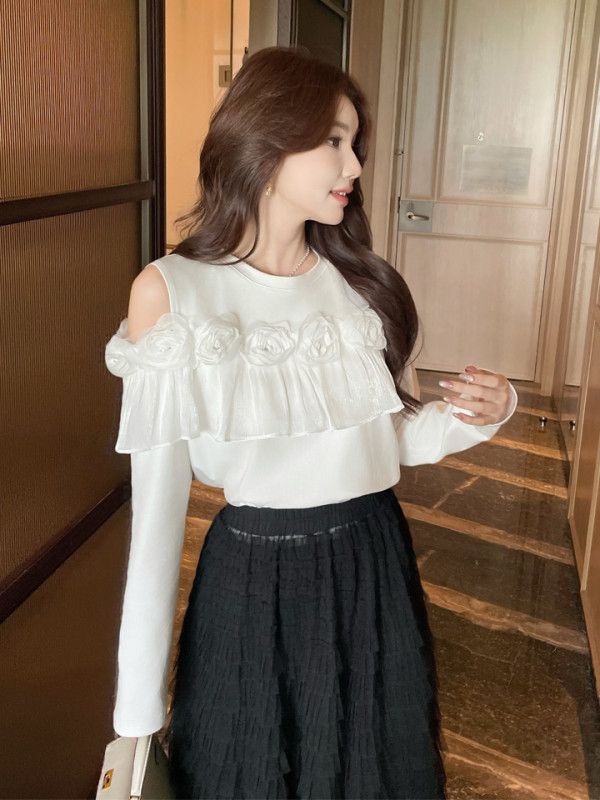 화이트 블라우스 여성용 가을 러플 긴팔 티셔츠 오프숄더 스타일 데일리 비즈 장식 통근용 룩 여성스러운 코디 쉬폰 소재 늘어지는 핏 - 상세 이미지 2