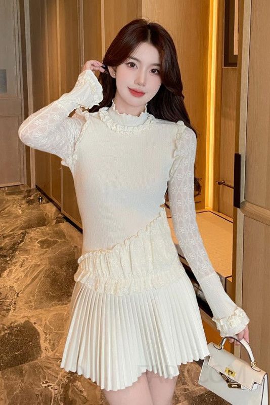 레이스 긴팔 블라우스 여성 가을 빈티지 스타일 루즈핏 레이어드 가능한 베이지 컬러 데일리 셔츠 편안한 착용감 캐주얼룩 데이트룩 여성스러운 디자인 이미지 6