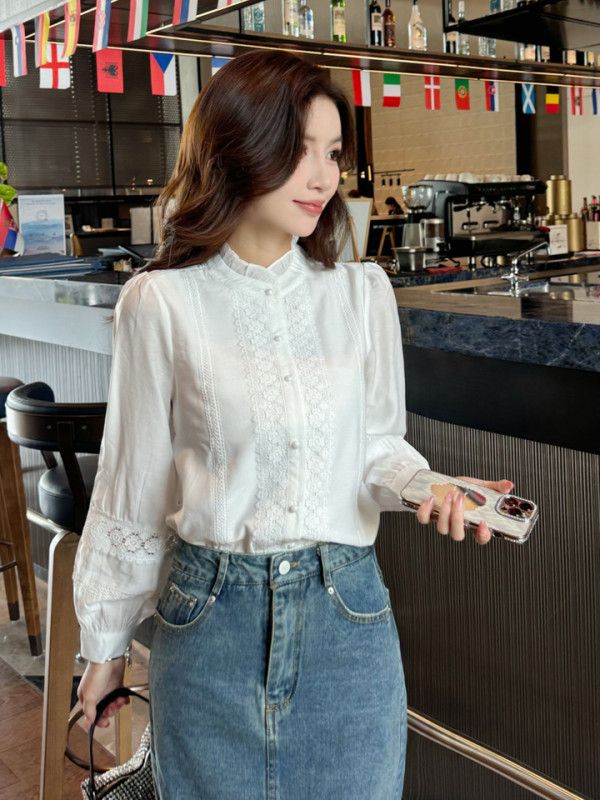 여성 가을 레이스 스티칭 화이트 블라우스 러플 스탠드 칼라 루즈핏 긴팔 셔츠 스타일리시한 데일리룩 하객룩 코디용 - 상세 이미지 2