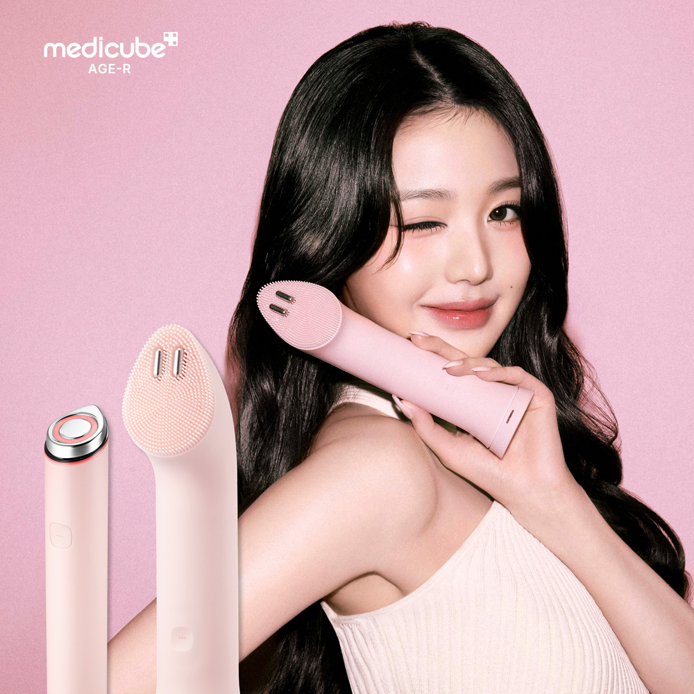 메디큐브 에이지알 부스터 진동클렌저 EMS 클렌징디바이스 - 메인 이미지