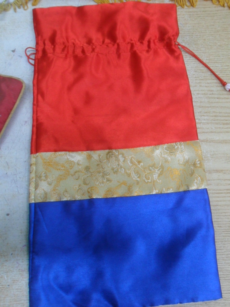 세호마트 꽃자수 방석 포함 4개 중고 수집용 : 세호다팜