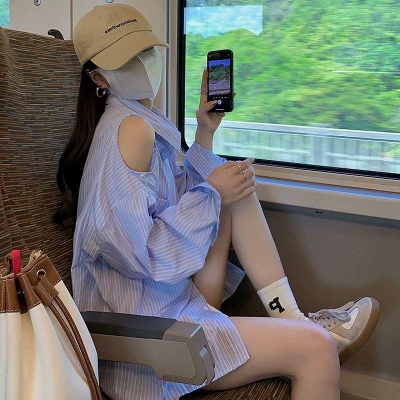 오프숄더 블라우스 스트라이프 반팔 러플 셔링 데일리룩 긴팔 프릴 트임 오픈카라 여성 퍼프 블루 S - 상세 이미지 2