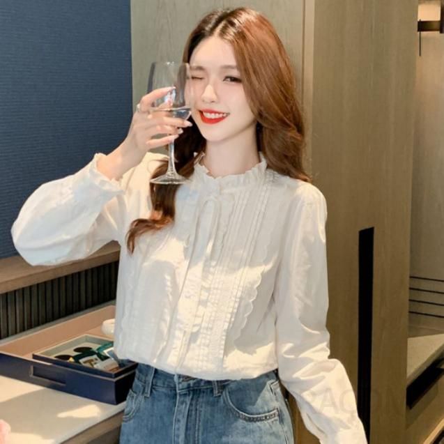 화이트 레이스 러플 셔츠 여성 가을 긴팔 블라우스 스타일리시한 오피스룩 데일리 코디 쉬폰 느낌의 세련된 디자인 - 메인 이미지