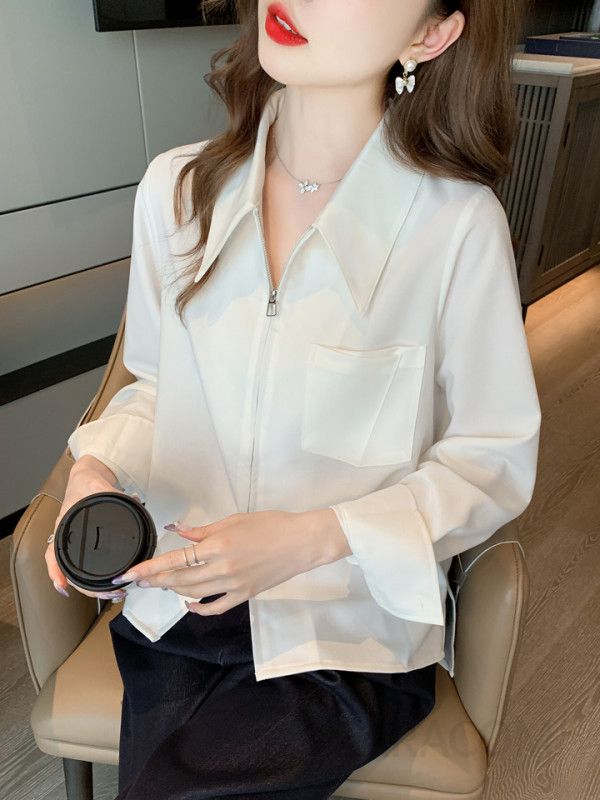 여성 화이트 긴팔 오버핏 셔츠 가을용 다용도 포켓 지퍼 디테일 캐주얼 스타일 옥스포드 코튼 셔츠 편안한 착용감 데일리 활용도 높은 디자인 - 상세 이미지 3