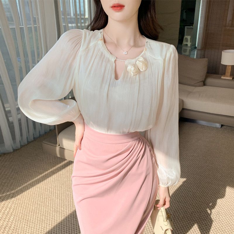 여성 라운드넥 쉬폰 블라우스 가을용 우아한 진주꽃 디자인 긴팔 스타일리시한 데일리룩 편안한 착용감 캐주얼 코디용 - 상품 이미지