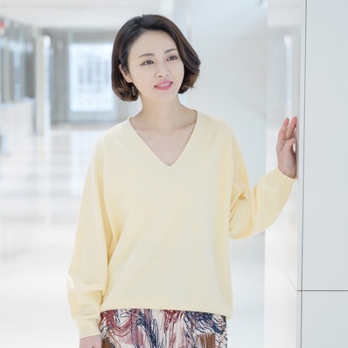 엄마옷 조이마담 T50392 브이 언발 니트 티셔츠 중년여성의류 - 메인 이미지