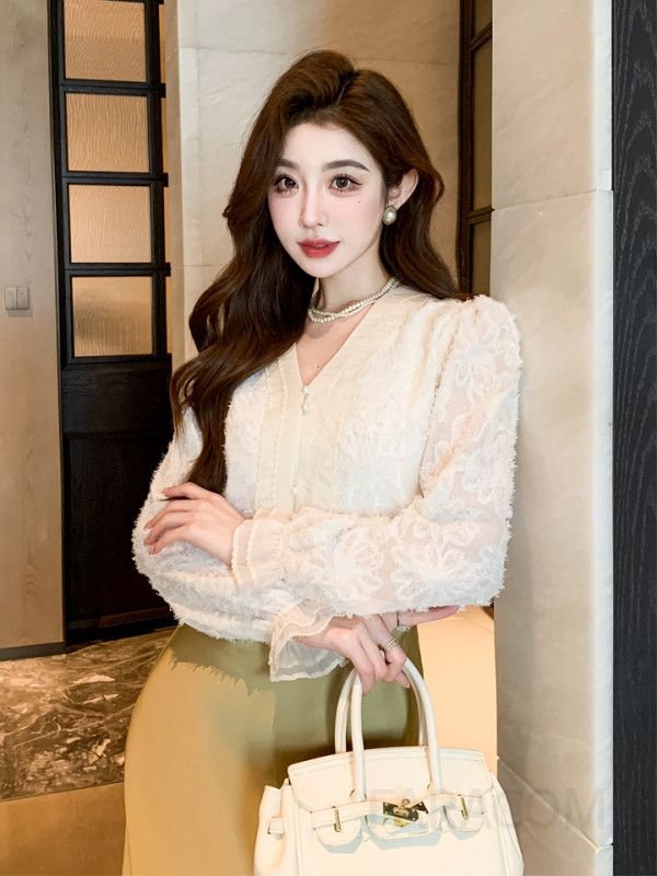 여성 가을 브이넥 쉬폰 블라우스 긴팔 프랑스 스타일 고급스러운 디자인 캐주얼 상의 데일리룩 하객룩 편안한 착용감 시크한 매력 - 상세 이미지 2