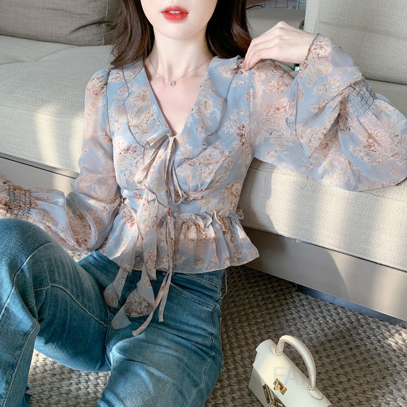 여성 가을 브이넥 쉬폰 블라우스 플로럴 패턴 긴팔 러플 디자인 편안한 착용감 데일리룩 스타일링 쉬운 고급스러운 여성용 탑 - 메인 이미지