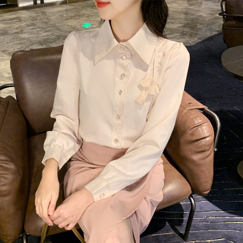 여성 쉬폰 블라우스 가을 루즈핏 플라워 패턴 통기성 좋은 데일리 셔츠 스타일리시한 디자인 오피스룩 - 상품 이미지