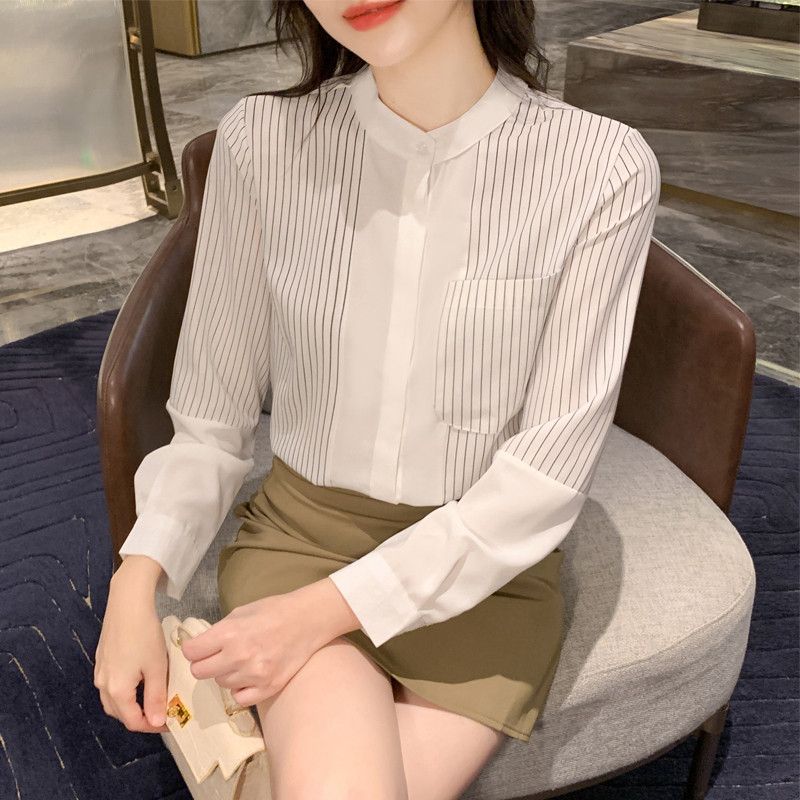 여성 스트라이프 긴팔 셔츠 가을 캐주얼 오버핏 스타일 면 소재 구김없는 편안한 착용감 데일리룩 프로페셔널 디자인 모던한 출근용 정장셔츠 - 상세 이미지 2