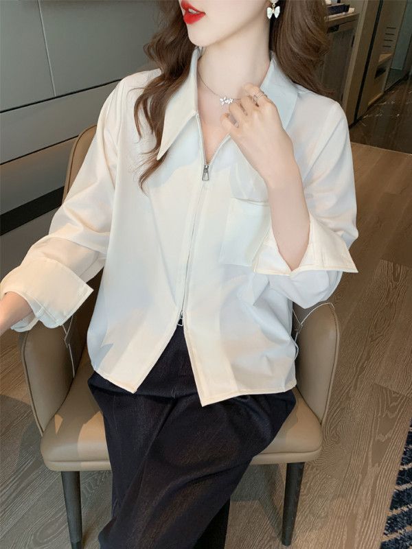 여성 화이트 긴팔 오버핏 셔츠 가을용 다용도 포켓 지퍼 디테일 캐주얼 스타일 옥스포드 코튼 셔츠 편안한 착용감 데일리 활용도 높은 디자인 - 상세 이미지 2