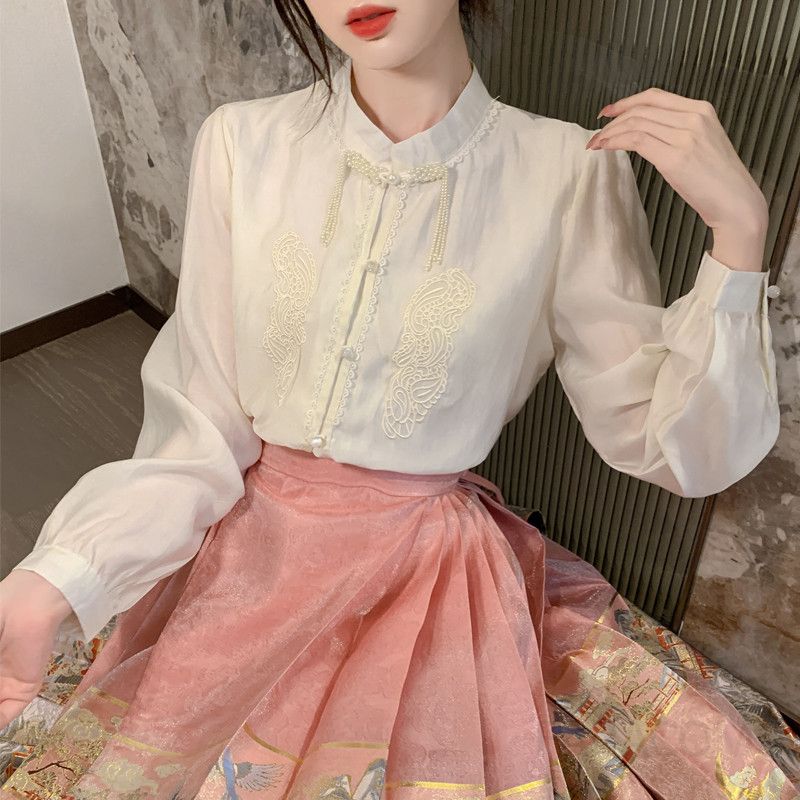 가을 여성 블라우스 스탠드 칼라 진주 태슬 포인트 자수 장식 셔츠 스타일 루즈핏 올매치 데일리 캐주얼 소형 자켓 레이어드 가능 - 상세 이미지 5