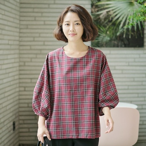 엄마옷 조이마담 T51047 벌룬소매 체크 티셔츠 중년여성의류 - 상품 이미지