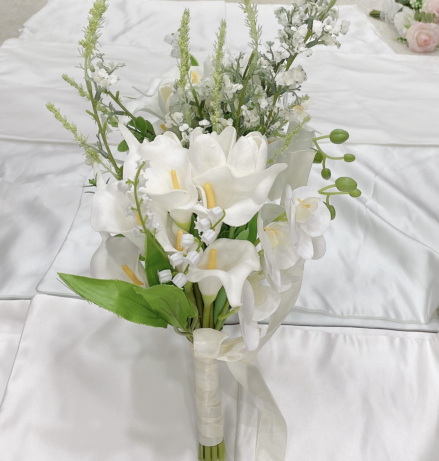 카라 조화 셀프웨딩부케 대여 플라워 꽃다발 꽃장식 졸업식 부케 - 상세 이미지 2