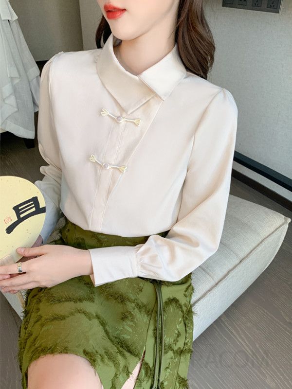 가을 여성 복고풍 블라우스 루즈핏 단추 디테일 긴팔 캐주얼 셔츠 빈티지 스타일 데일리 상의 편안한 착용감 모던한 디자인 - 상세 이미지 3