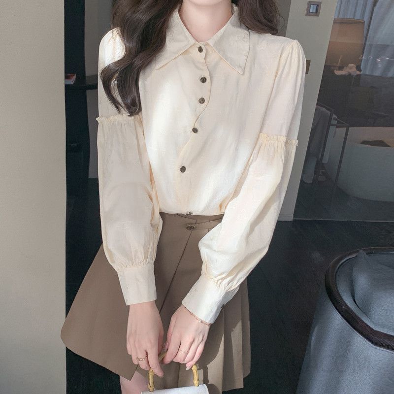 여성 레트로 긴팔 셔츠 사선 버튼 디자인 구김없는 스타일 데일리 모던한 여성의류 가을 패션 블라우스형 남방 - 상세 이미지 2