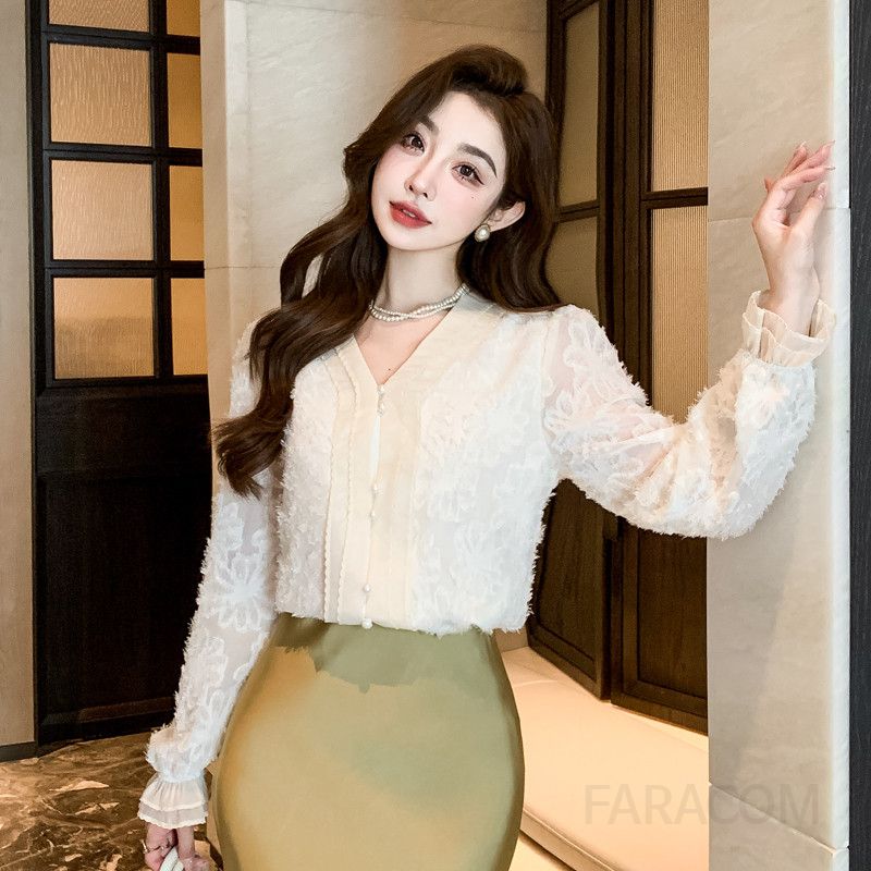 여성 가을 브이넥 쉬폰 블라우스 긴팔 프랑스 스타일 고급스러운 디자인 캐주얼 상의 데일리룩 하객룩 편안한 착용감 시크한 매력 - 메인 이미지