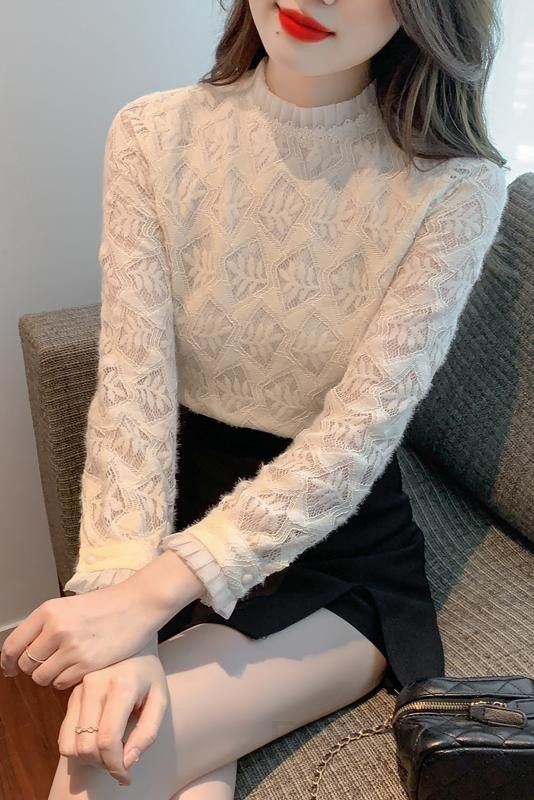 레이스 라운드넥 루즈핏 블라우스 여성 가을 데일리 스타일 쉬폰 소재 시스루 느낌의 핀턱 디테일 고급스러운 하객룩 - 상세 이미지 4