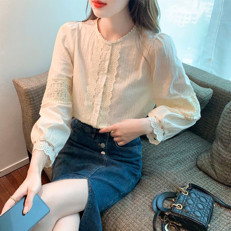 여성 라운드넥 레이스 롱슬리브 블라우스 봄 가을 데일리 루즈핏 스타일 빈티지한 디자인 시스루 쉬폰 소재 편안한 착용감 코디네이션 - 상품 이미지